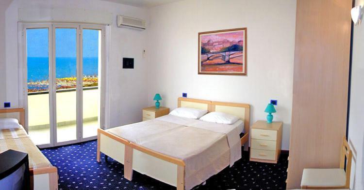 Medi Garden Hotel&Residence Alba Adriatica Exteriör bild