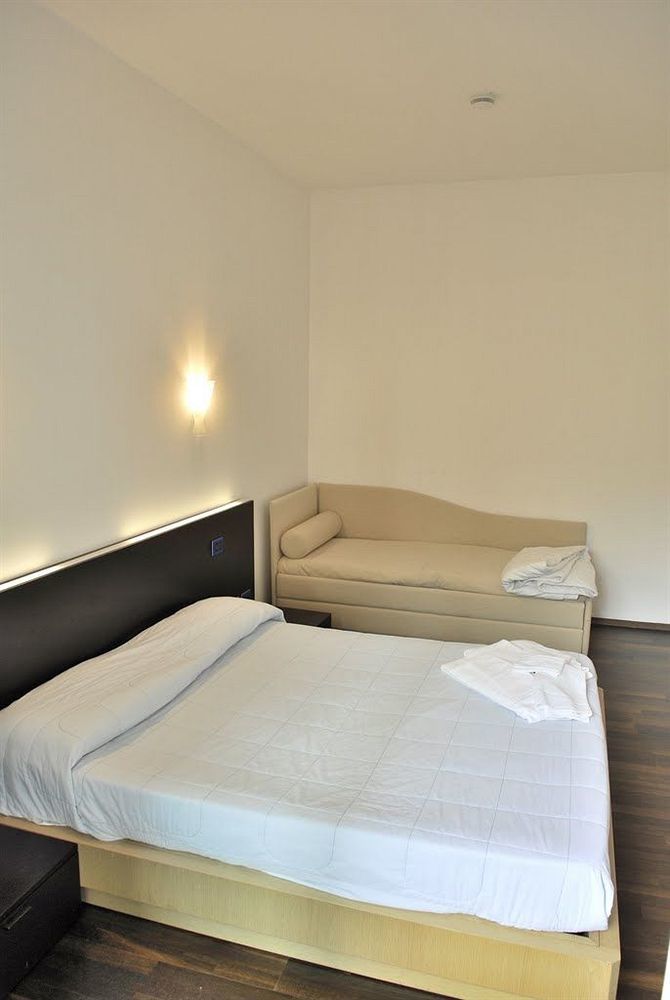 Medi Garden Hotel&Residence Alba Adriatica Exteriör bild